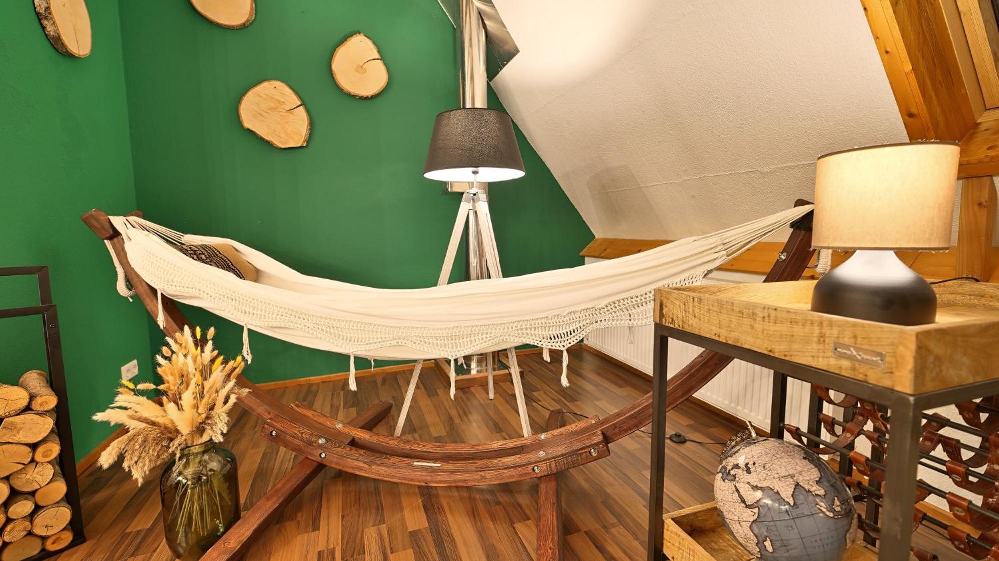 Green Loft Schwarzwald - Dach-Balkon--Musik-Ecke Fluorn-Winzeln Eksteriør billede
